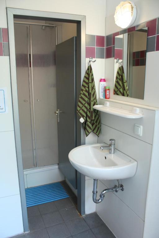 Baxpax Kreuzberg Hostel Berlin Bilik gambar